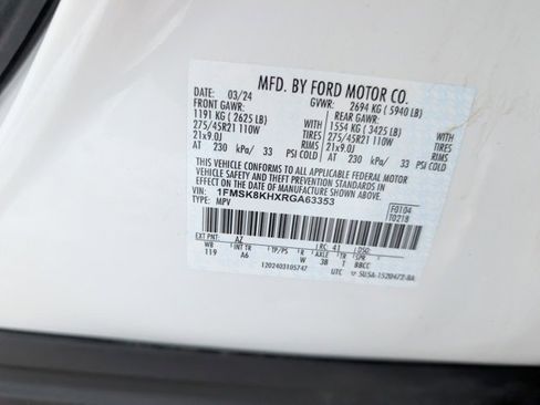 Used 2024 Ford Explorer ST-Line w/ Class IV Trailer Tow Package image 40