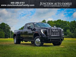 New 2026 GMC Sierra 3500 Denali Ultimate AWD/4WD video 1