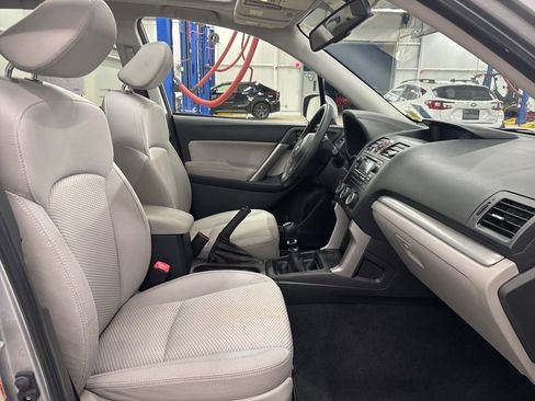 Used 2015 Subaru Forester 2.5i Premium AWD/4WD image 14