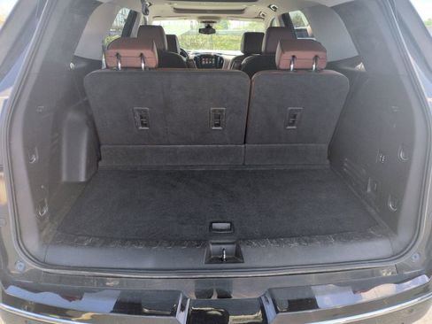 Used 2019 Chevrolet Traverse High Country AWD/4WD image 24
