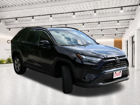 Used 2025 Toyota RAV4 XLE FWD image 1