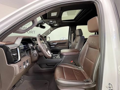 Used 2023 GMC Sierra 1500 Denali AWD/4WD image 21