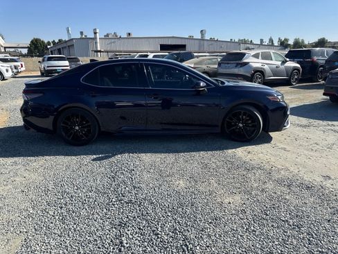 Used 2021 Toyota Camry XSE FWD image 3