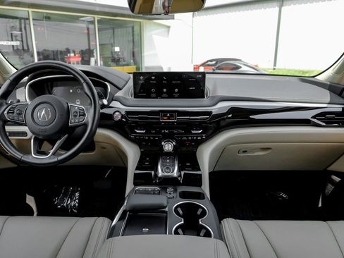 Used 2023 Acura MDX FWD image 13