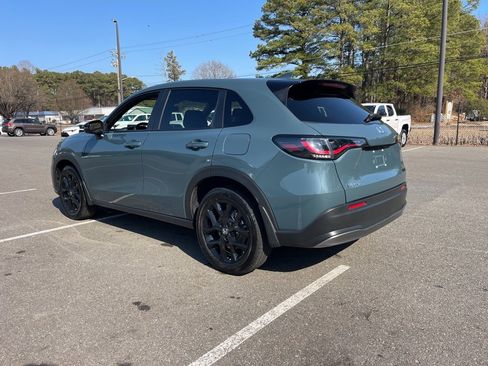 Certified 2025 Honda HR-V Sport image 11