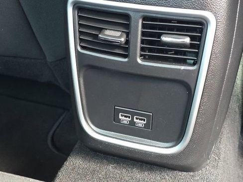 Used 2021 Dodge Charger SXT image 15