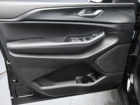 New 2026 Jeep Grand Cherokee L Laredo image 9