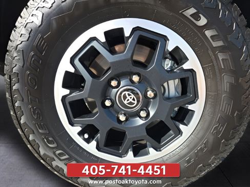 Used 2026 Toyota Tacoma Limited AWD/4WD image 14