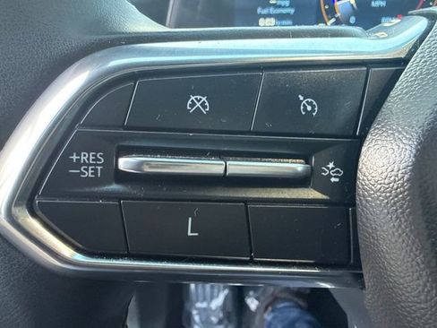 Used 2025 Chevrolet Equinox LT AWD/4WD image 27