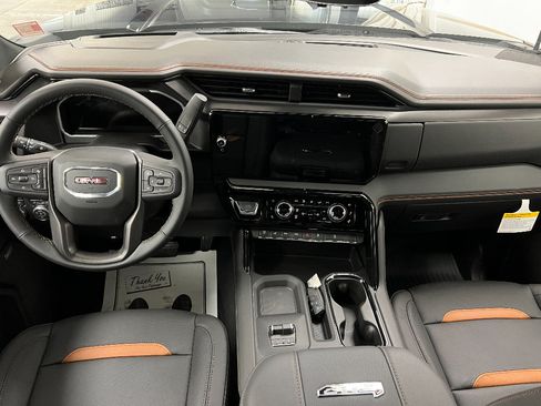 New 2026 GMC Sierra 2500 AT4 w/ AT4 Premium Plus Package AWD/4WD image 8