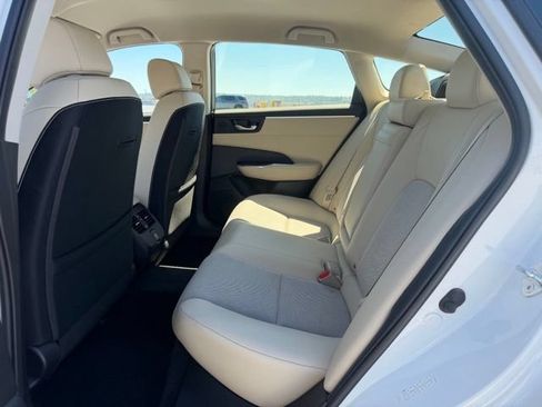 Used 2018 Honda Clarity Plug-In Hybrid image 10