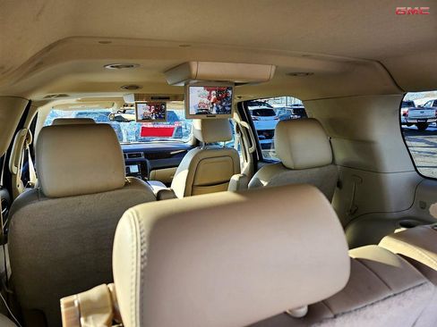 Used 2013 GMC Yukon XL Denali image 34
