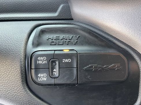 Used 2023 RAM 2500 Big Horn w/ Night Edition AWD/4WD image 20