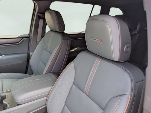 New 2026 GMC Acadia AT4 w/ Super Cruise Package image 8