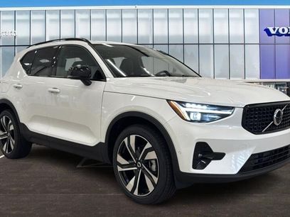 New 2026 Volvo XC40 B5 Ultra w/ Protection Package Premier