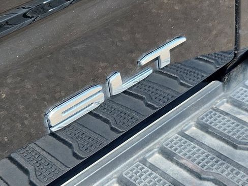 Used 2025 GMC Sierra 1500 SLT image 16