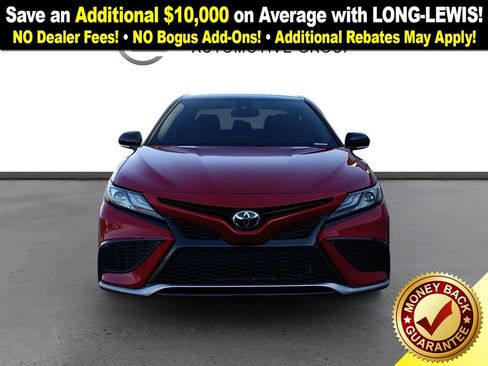 Used 2022 Toyota Camry XSE image 11