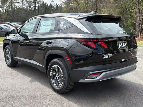 New 2026 Hyundai Tucson Blue SE image 7