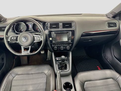Used 2017 Volkswagen Jetta GLI FWD image 33
