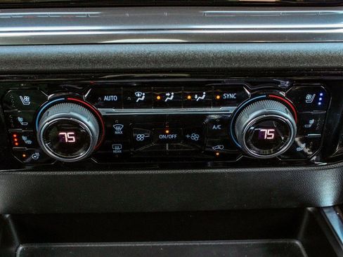 Used 2023 Chevrolet Silverado 1500 High Country image 23