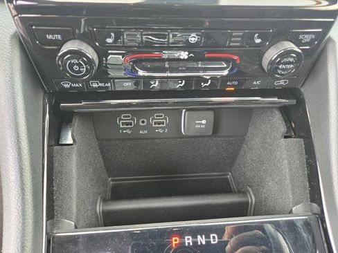 Used 2021 Jeep Grand Cherokee L Limited image 19