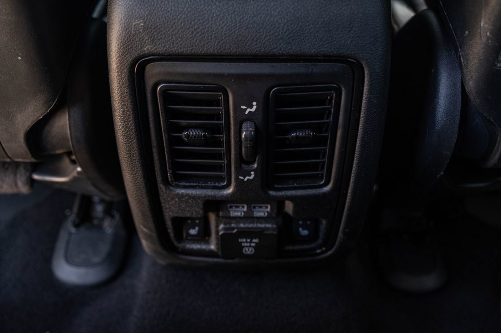 Used 2024 Dodge Durango GT AWD/4WD image 18