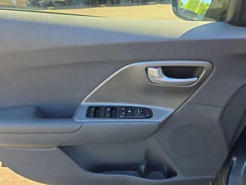 Used 2019 Kia Niro LX w/ Paint Protection Film Package FWD image 16
