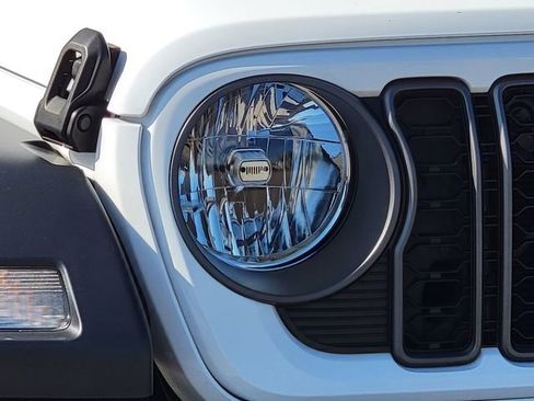 Certified 2024 Jeep Wrangler Unlimited Sport AWD/4WD image 17