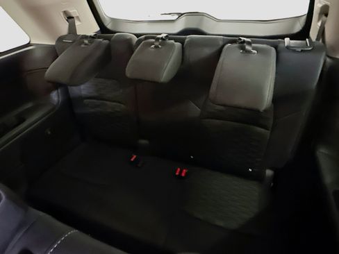 Used 2025 Nissan Pathfinder SV AWD/4WD image 29