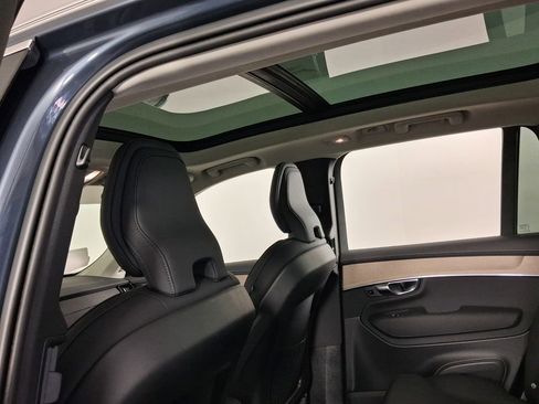 Used 2025 Volvo XC90 B6 Plus w/ Protection Package Premier image 17