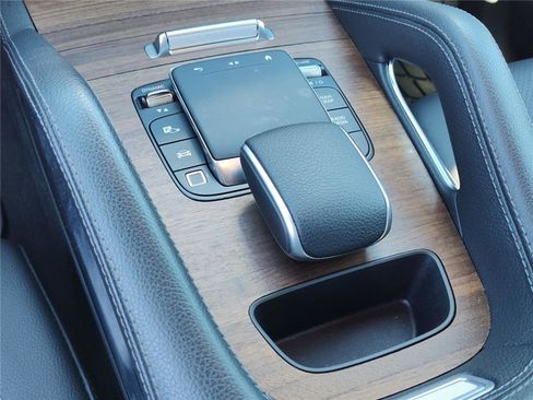 Certified 2025 Mercedes-Benz GLE 350 4MATIC image 20