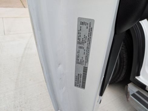 Used 2025 RAM ProMaster 2500 w/ U-Haul Equipment Group FWD image 29