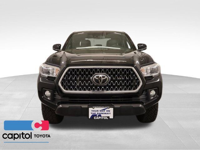 Used 2019 Toyota Tacoma TRD Off-Road w/ TRD Premium Off Road Package AWD/4WD image 7
