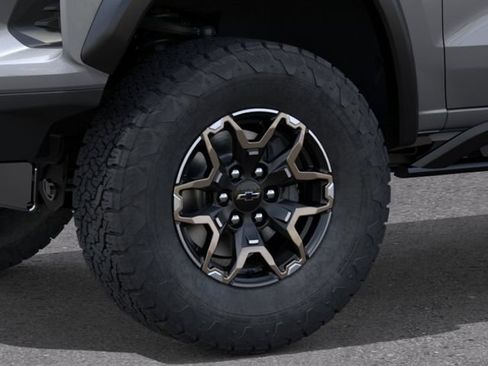 New 2026 Chevrolet Colorado ZR2 w/ Technology Package AWD/4WD image 9