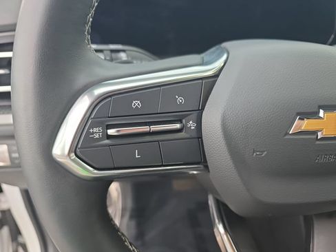 Used 2024 Chevrolet Traverse LT w/ LPO, Floor Liner Package FWD image 22