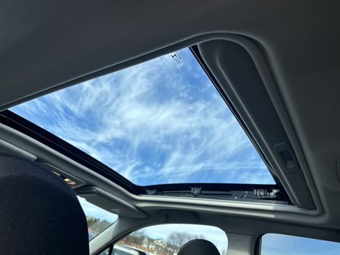 Used 2017 Subaru Forester 2.5i Premium w/ Popular Package #2A image 16