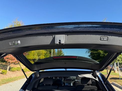 Certified 2025 Audi Q7 3.0T Prestige image 14