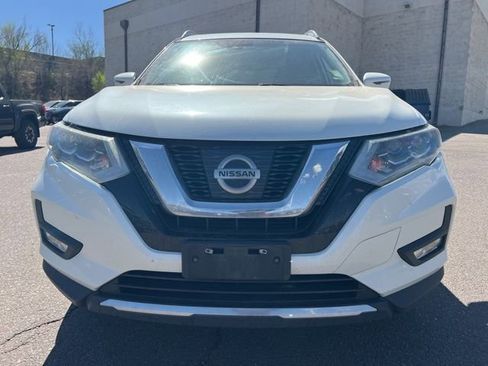Used 2017 Nissan Rogue SL w/ SL Premium Package image 8