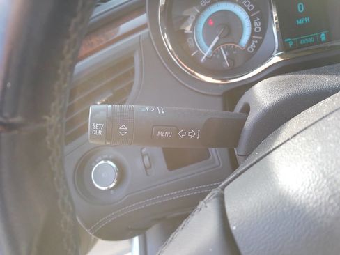 Used 2011 Buick LaCrosse CXL image 13