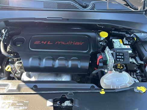 Certified 2022 Jeep Compass Latitude AWD/4WD image 28