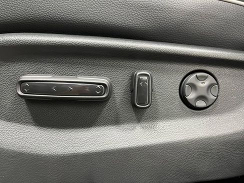 New 2026 Honda Odyssey Touring image 14