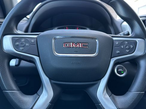 Used 2024 GMC Terrain SLE image 36