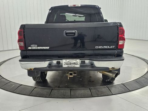 Used 2004 Chevrolet Silverado 2500 LS image 4
