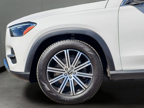 Used 2024 Mercedes-Benz GLE 350 4MATIC image 9