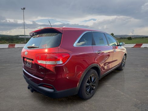 Used 2017 Kia Sorento LX FWD image 3