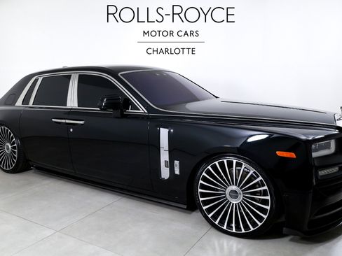 Used 2018 Rolls-Royce Phantom Sedan image 5