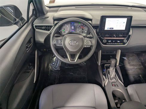 Used 2024 Toyota Corolla Cross AWD Hybrid image 38