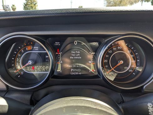 Used 2021 Jeep Wrangler Unlimited Sport image 33