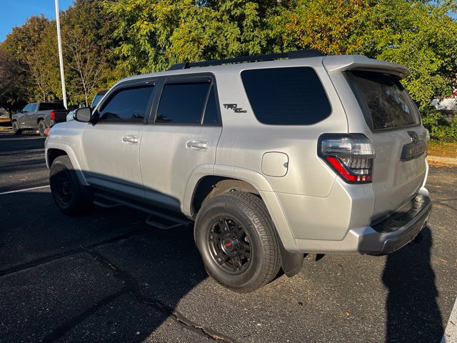 Used 2021 Toyota 4Runner TRD Off-Road Premium AWD/4WD image 3