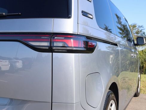 Used 2025 Volkswagen ID. Buzz Pro S image 76